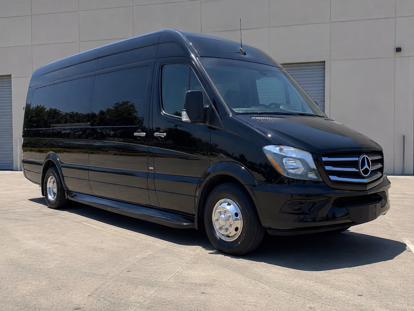 hollywood 18 passenger sprinter van