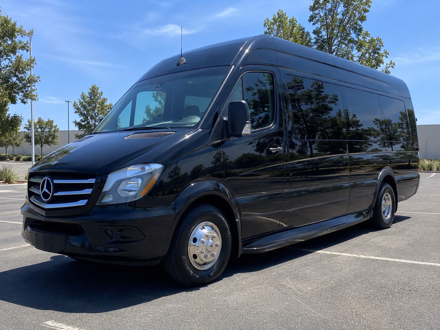 hollywood sprinter limousine