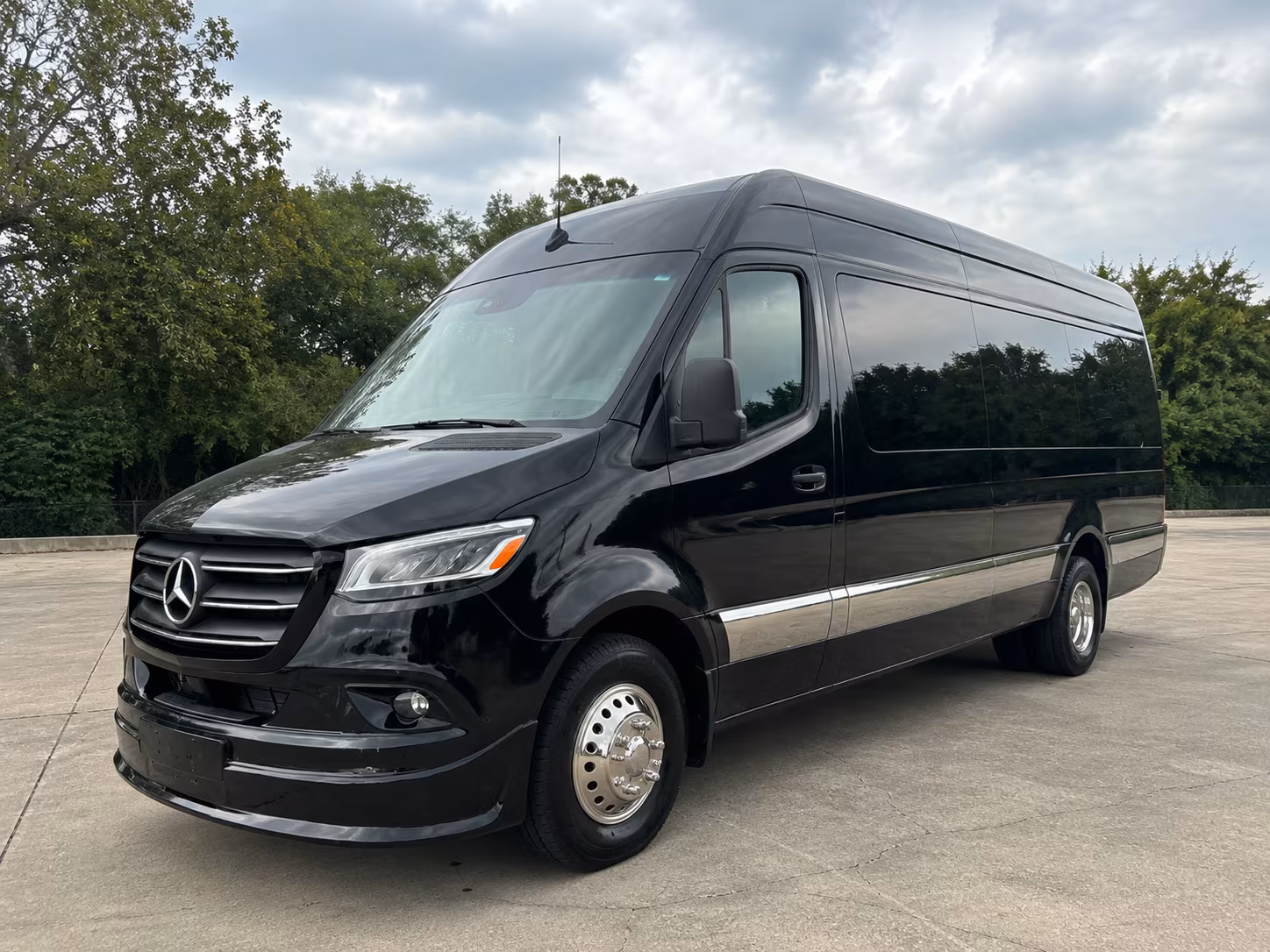 prom sprinter van transportation for hollywood and broward county high school groups